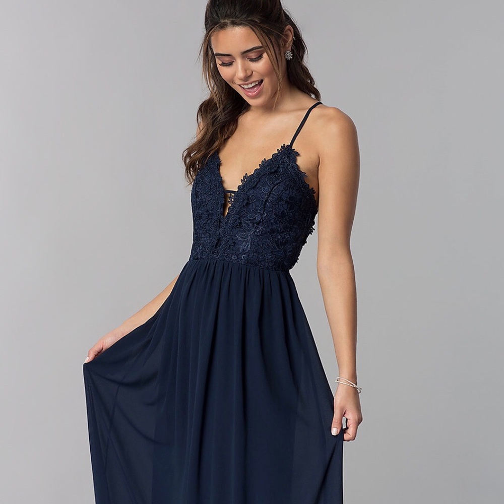 PromGirl Long V-Neck Embroidered-Lace-Bodice Dress